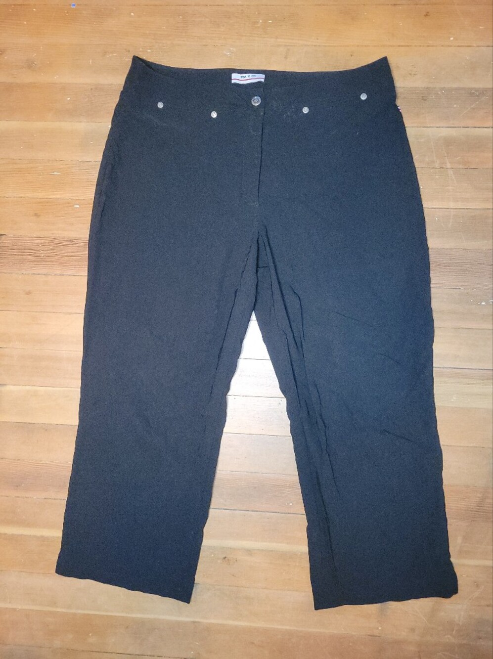 Black Stretch Textured Capri Pants